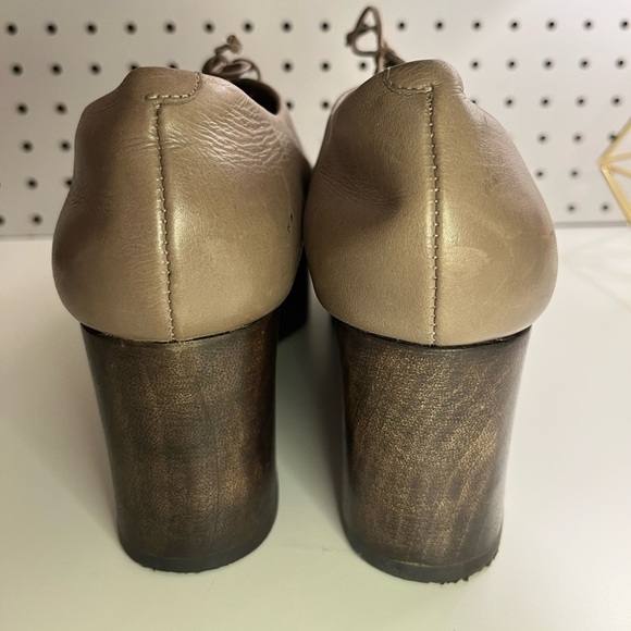 Schultz Taupe Cut Out Wooden Wedge Platform Lace Up Shoes Size 8.5B Boho Mod - Picture 13 of 16